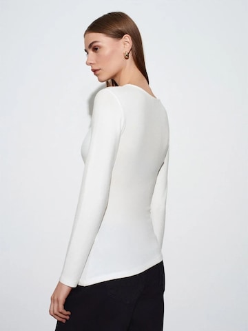 Dilvin Blouse in White