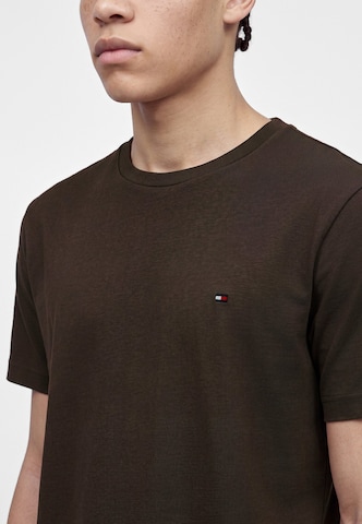 TOMMY HILFIGER Μπλουζάκι 'ESS SEASONAL' σε καφέ