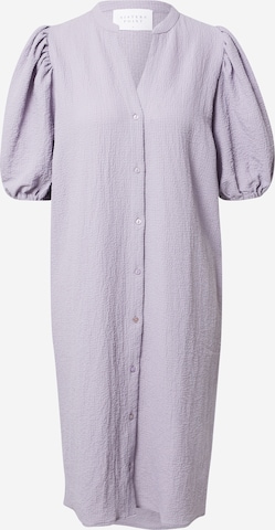 SISTERS POINT Sukienka koszulowa 'VARIA' w kolorze fioletowy: przód