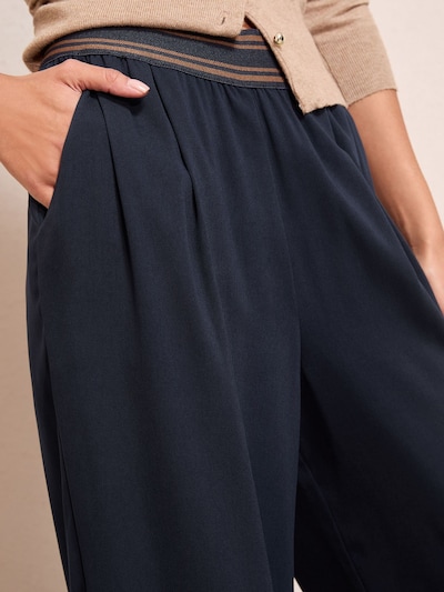 Pantaloni Friends Like These pe albastru marin, Vizualizare produs