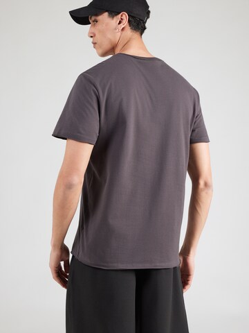 AMPLIFIED Paita värissä harmaa