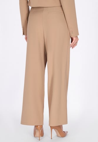 faina - regular Pantalón plisado 'Festive' en gris