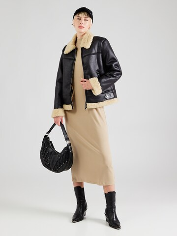 Veste mi-saison 'VMKAY' VERO MODA en noir