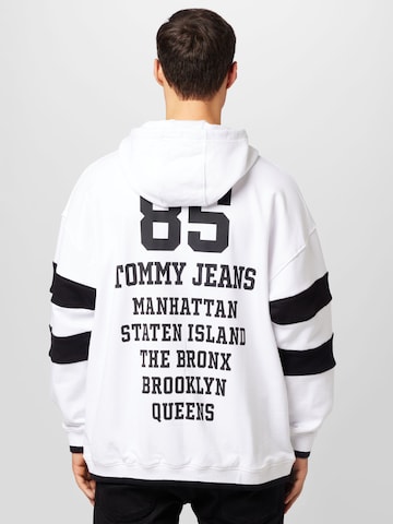 Tommy Jeans Sweatshirt in White