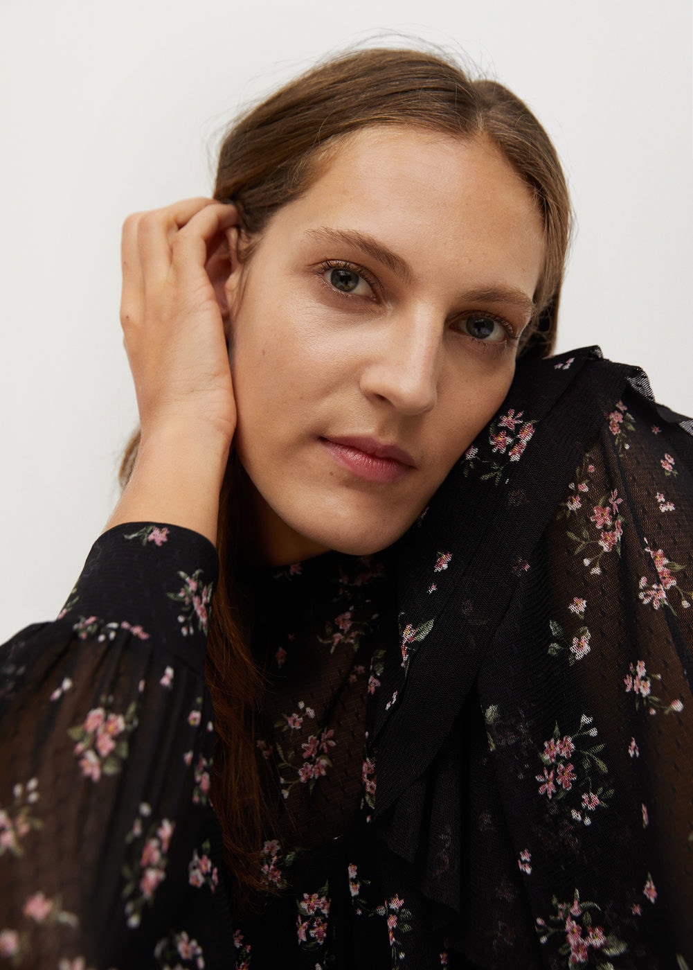 MANGO Bluse Nori in Schwarz MANGO Bluse Nori in Schwarz