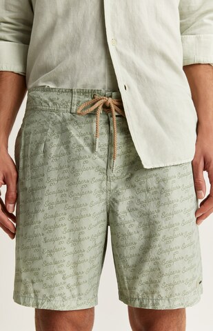 Regular Pantaloni de la Scalpers pe verde