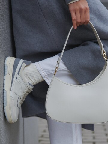 Estro Låg sneaker '09-2949' i vit