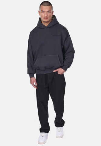 Dropsize Sweatshirt 'Embo' in Zwart