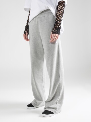 REPLAY - Perna larga Calças em cinzento: frente