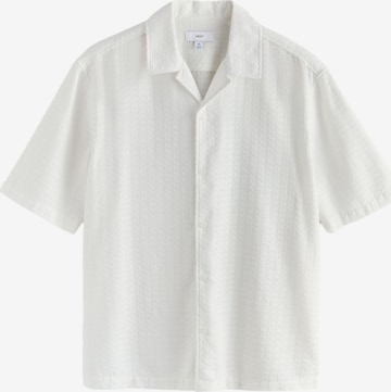 Next Regular Fit Paita värissä beige: etupuoli