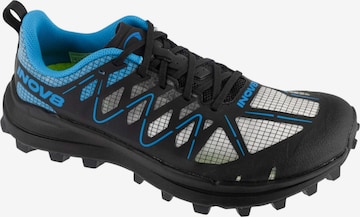 Chaussure de course 'MudTalon Zero V2' Inov-8 en noir : devant