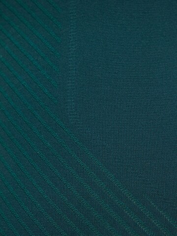 FALKE Skinny Workout Pants in Green