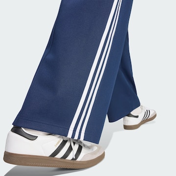 Wide leg Pantaloni di ADIDAS ORIGINALS in blu