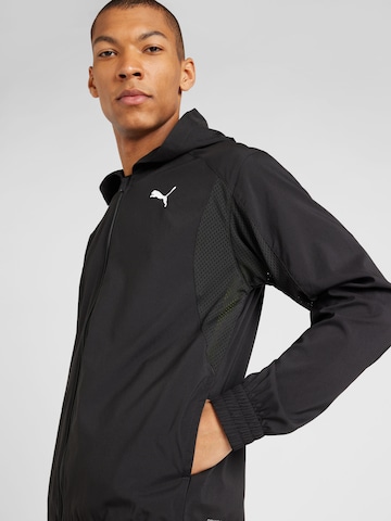 PUMA Sportjacke in Schwarz