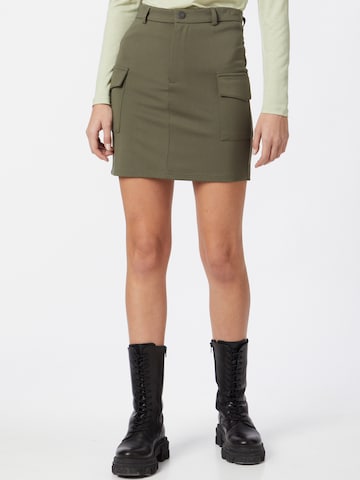 Noisy may Skirt in Green: front