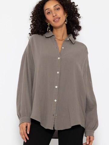 SASSYCLASSY Blouse 'kürzere Variante' in Grey: front
