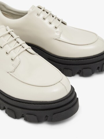 Bianco Lace-Up Shoes 'GINNY ' in White