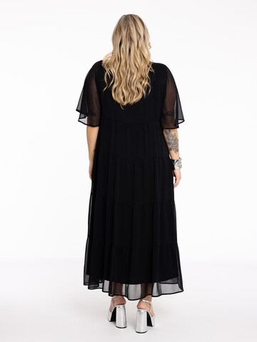 Yoek Dress in Black