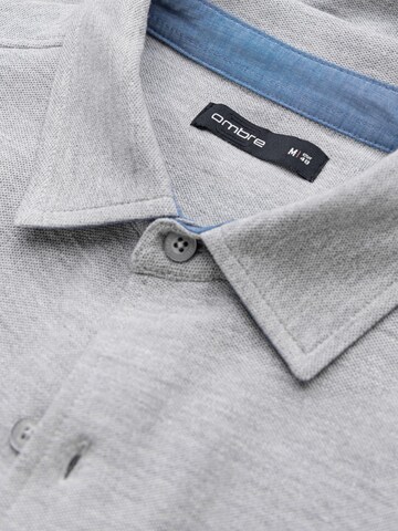 Coupe slim Chemise Ombre en gris