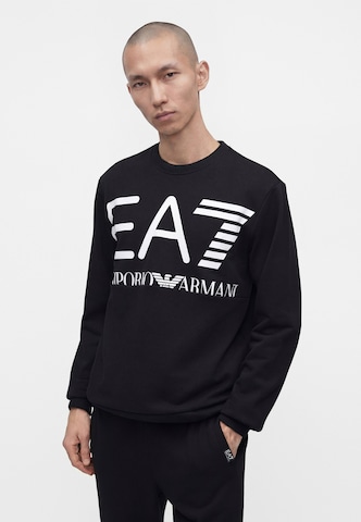 EA7 Emporio Armani Sweatshirt i svart: framsida
