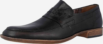 FRETZ MEN Classic Flats in Black: front