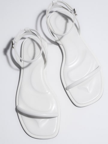 Sandales '5039-2' Estro en blanc