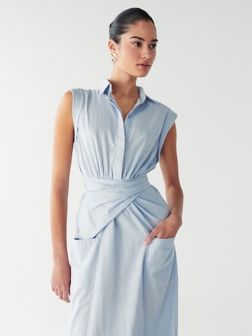 Willa Dress 'Vaeda' in Blue: front