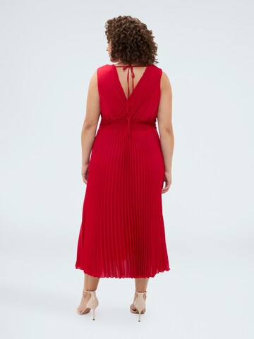 Robe Fiorella Rubino en rouge