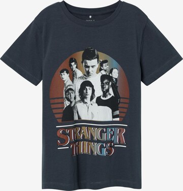 T-Shirt 'Strenger Thing' NAME IT en bleu : devant