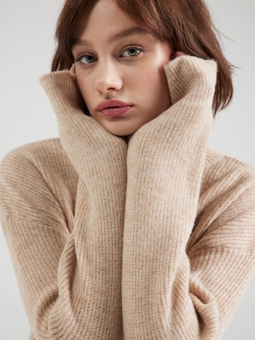 ABOUT YOU Sweater 'Soraya' in Beige