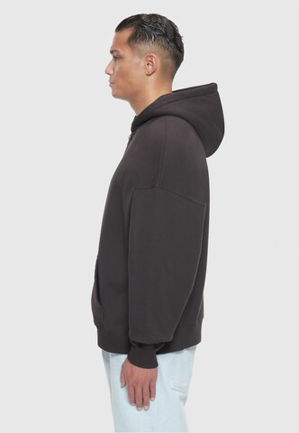 Dropsize Sweat jacket 'Bazix Republiq' in Black