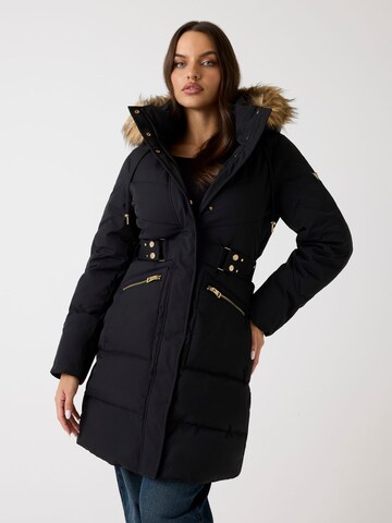GUESS Winter Jacket in Black: front