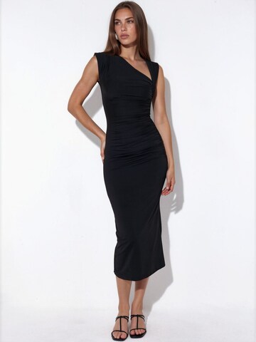 Busem Maxi Kleid in Schwarz: Vorderseite