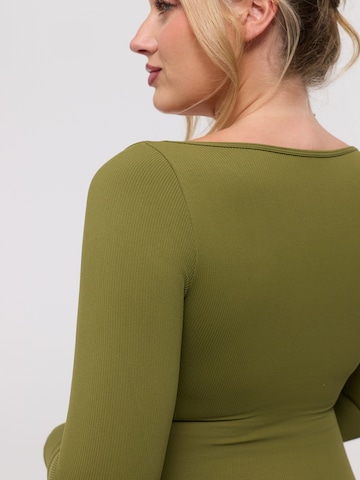 cfab Body 'Ribbed Longsleeve Sculpting Bodysuit with Slip' in Groen