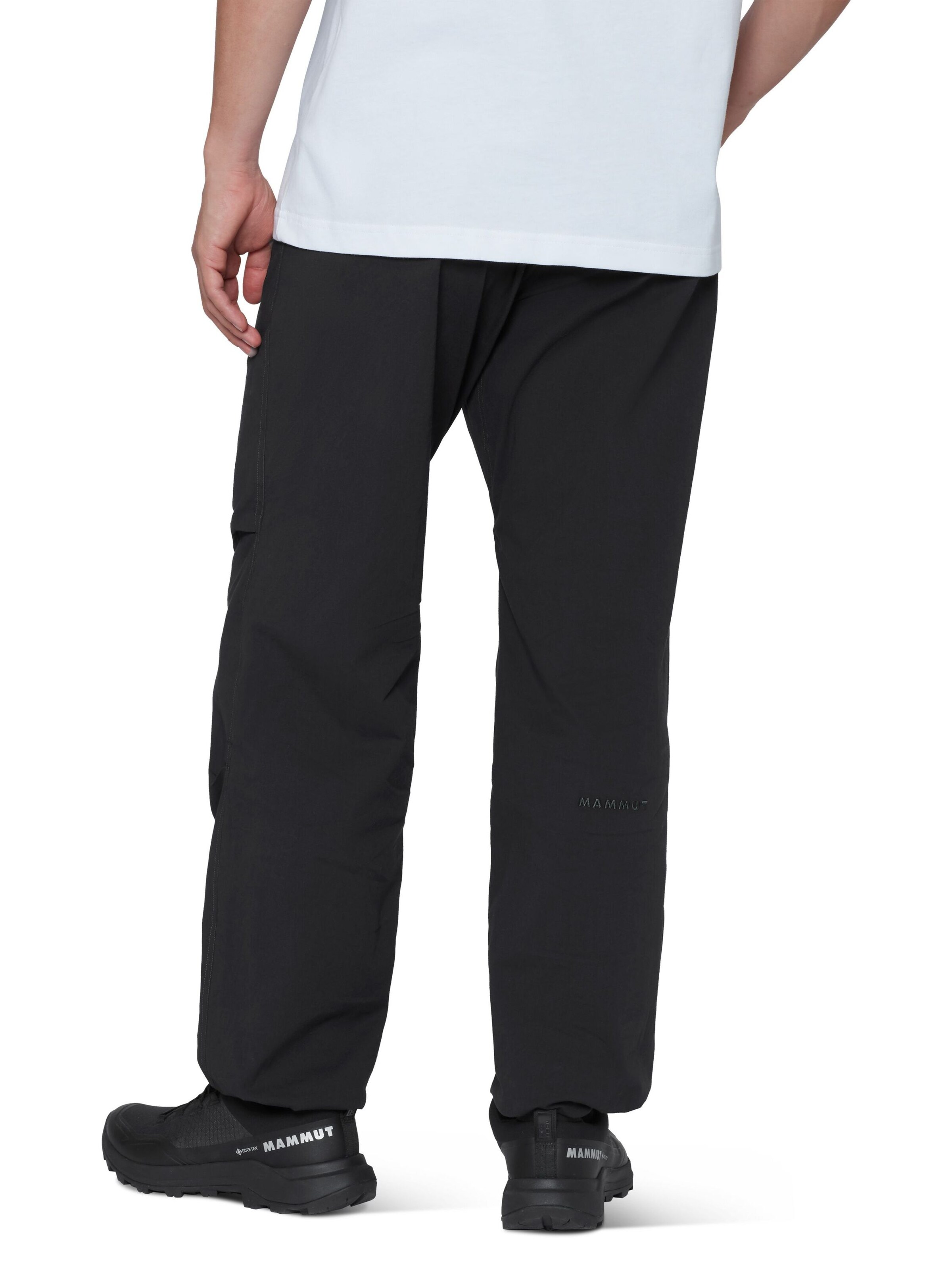 MAMMUT Regular Outdoor Pants in Black