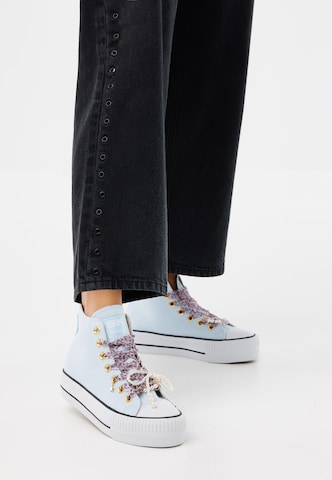 Sneaker alta 'KAYA MID' di BRITISH KNIGHTS in blu: frontale