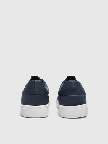 Pull&Bear Låg sneaker i blå