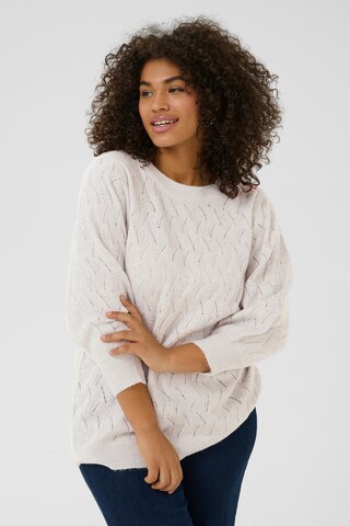 Pull-over 'Anita' KAFFE CURVE en gris : devant