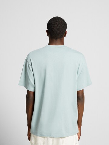 Bershka T-Shirt in Blau