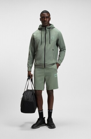 BOSS Regular Shorts 'Headlo' in Grün