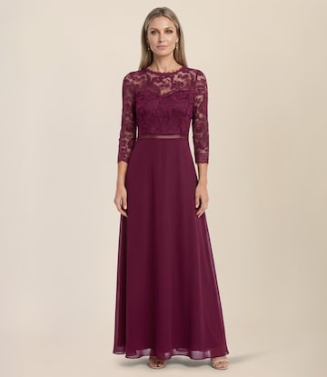 APART Evening Dress in Red: front