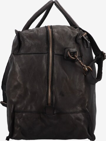 Harold's Weekender in Black