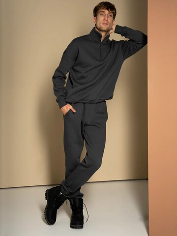 cut my fashion Tracksuit 'Paulius' in Grey: front