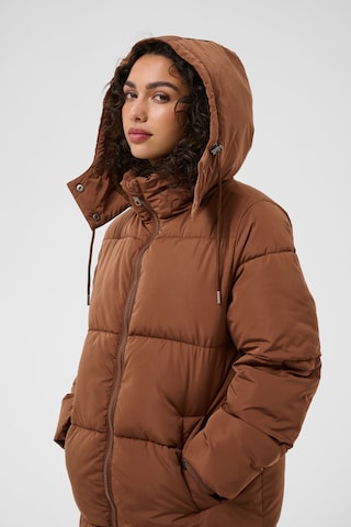 Kaffe - Chaqueta de invierno 'Nikalui' en marrón