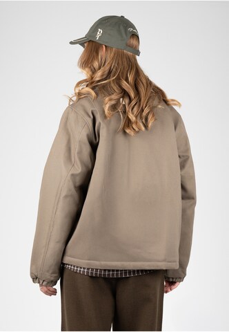 Veste mi-saison 'Back In The Days' Prohibited en vert