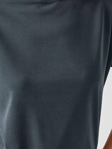 Hiccup T-Shirt in Grau