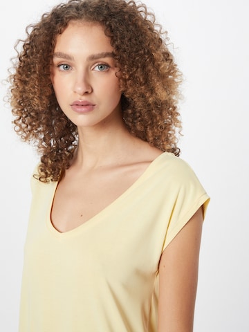 PIECES - Camisa 'Kamala' em amarelo