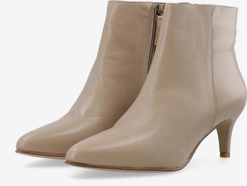 Bianco Ankle Boots in Braun