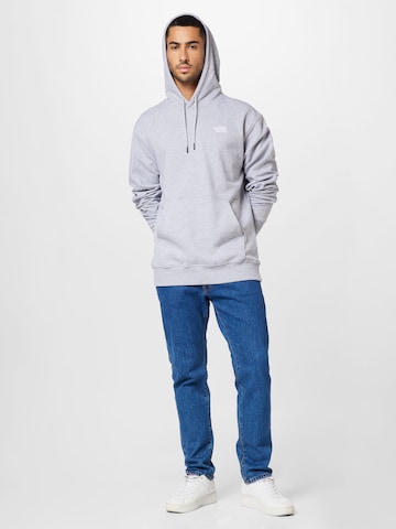 THE NORTH FACE - Sweatshirt 'Essential' em cinzento