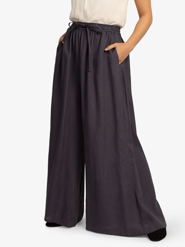 APART Wide leg Pants in Grey: front